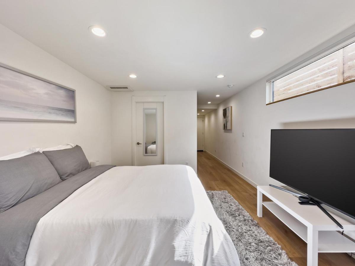 Modern Apartment Near Light Rail Seattle Exteriér fotografie