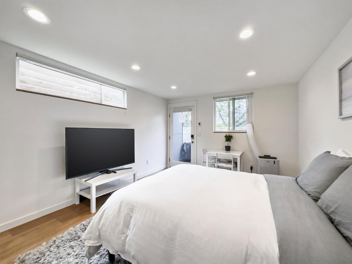 Modern Apartment Near Light Rail Seattle Exteriér fotografie